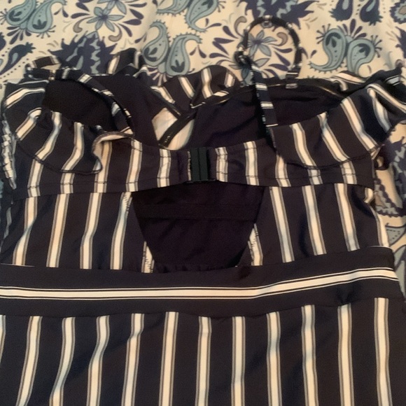 City chic xs one piece swimsuit - Picture 5 of 5